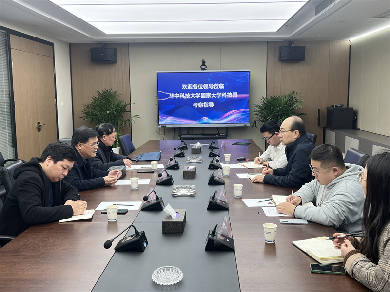 董事長(zhǎng)游學(xué)峰帶隊(duì)在漢開(kāi)展項(xiàng)目研討【新宇機(jī)電研發(fā)中心(武漢)近期工作動(dòng)態(tài)】